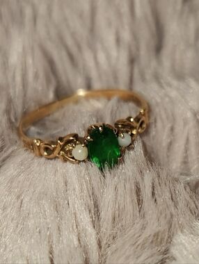 14K Gold Victorian Emerald Pearl Ring